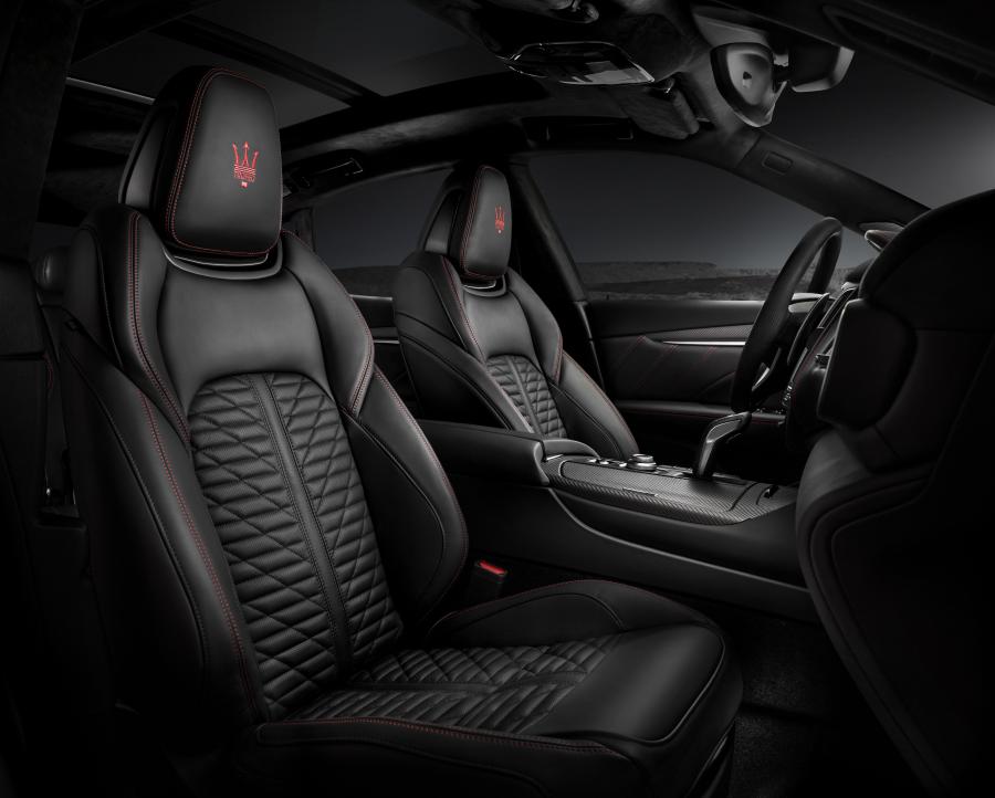 Интерьер Maserati Levante Trofeo 2018 года  (WW) (фото 47 из 62)
